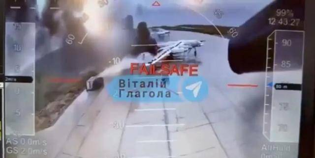 首都圈！乌克兰隔空斩首俄空军爱游戏ayx赛博游击战打进(图15)